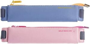 Estuches rosas, azules, para lápices.