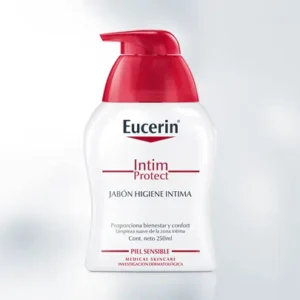 Frasco de Eucerin Intim Protect gel de higiene íntima, diseñado para pieles sensibles, con dosificador rojo, que contiene 250 ml. La etiqueta está en español y menciona "bienestar y confort" e "investigación dermatológica".
